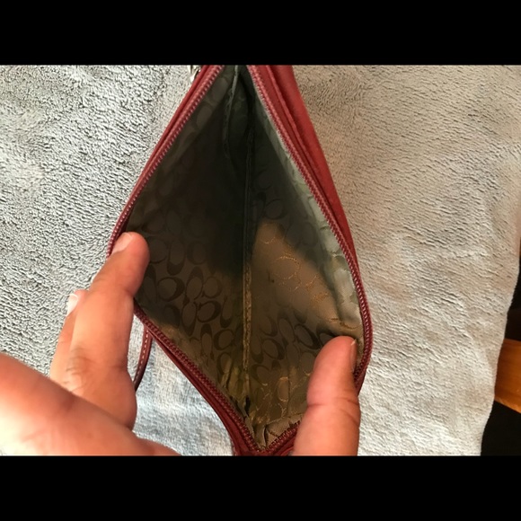 AUTHENTIC coach wristlet - Picture 3 of 6